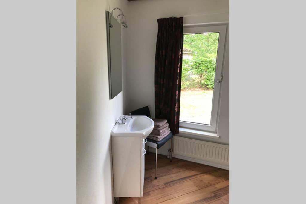 Rustig Gelegen Bungalow In Mooi Havelte Kültér fotó